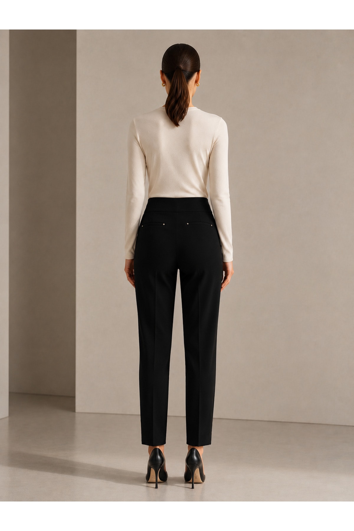 Minimal Gold Detaylı Esnek Örme Kumaş Pantolon - Görsel 3
